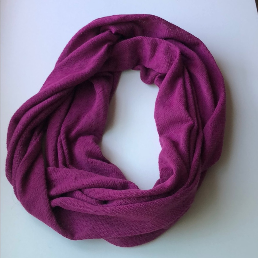 Infinity scarf